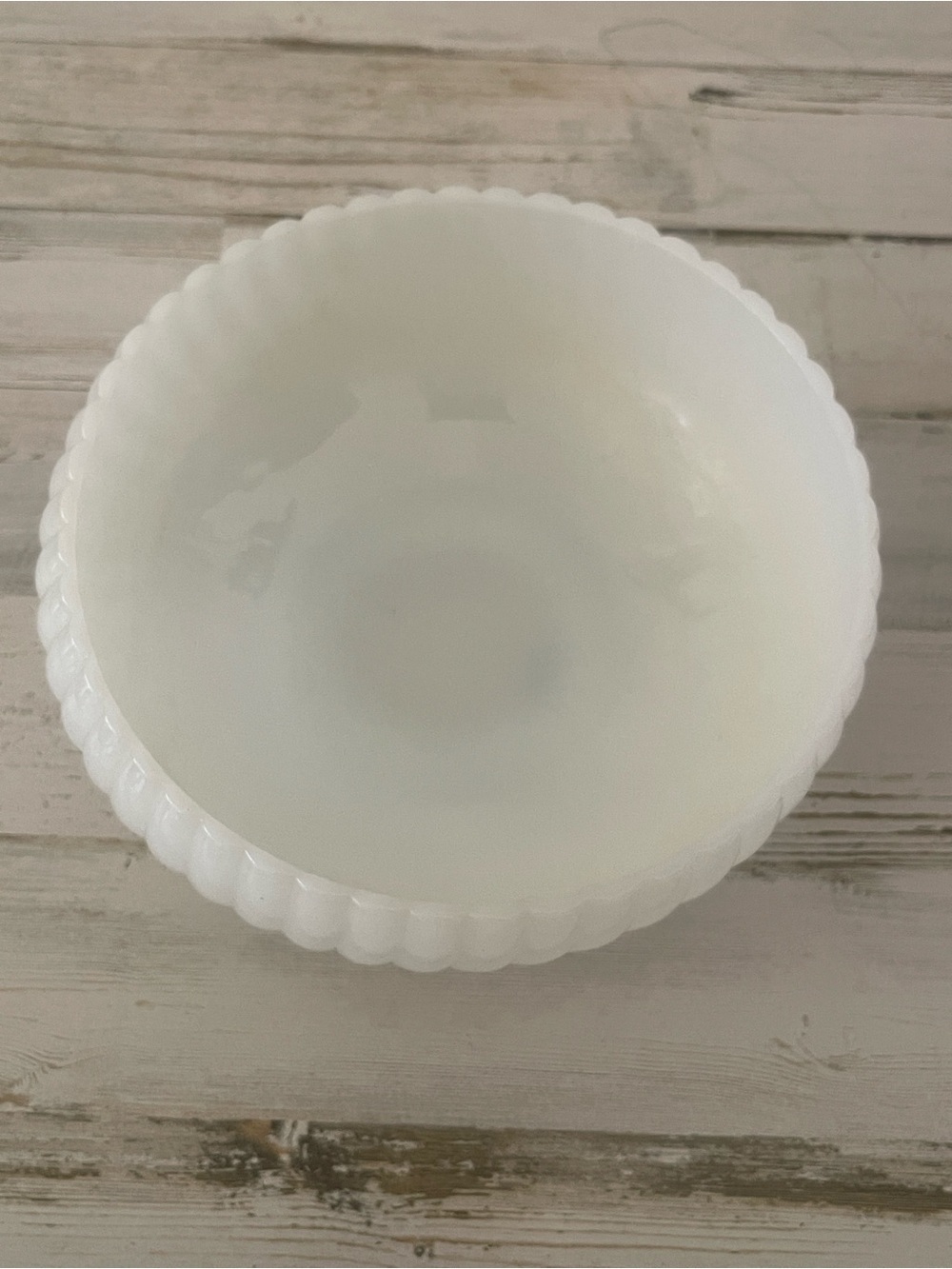 Vintage Fire King Milk Glass Ribbed Swirl Bulb Bowl - Picture 5 of 6